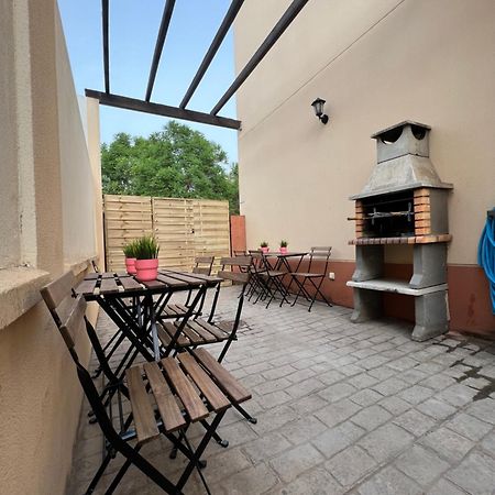 Apartamentos Sevilla Deluxe Rosales Los Rosales  Eksteriør billede