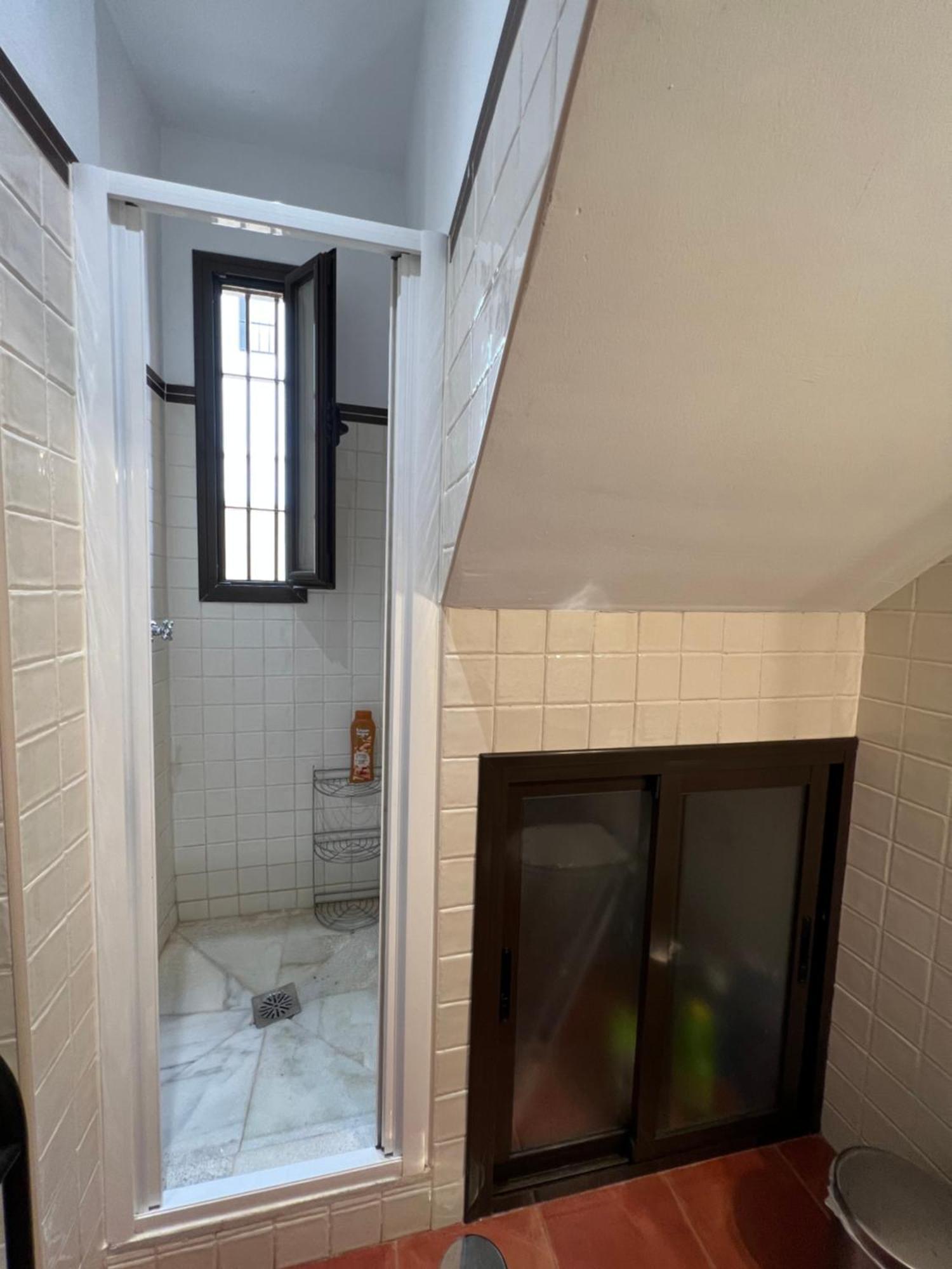 Apartamentos Sevilla Deluxe Rosales Los Rosales  Eksteriør billede